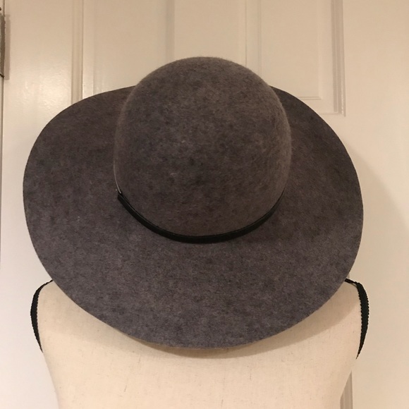 Calvin Klein Laine Wool Hat - Picture 3 of 8